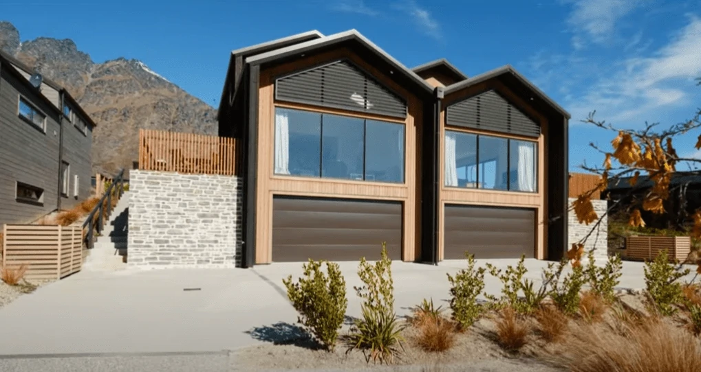 Jacks point duplex